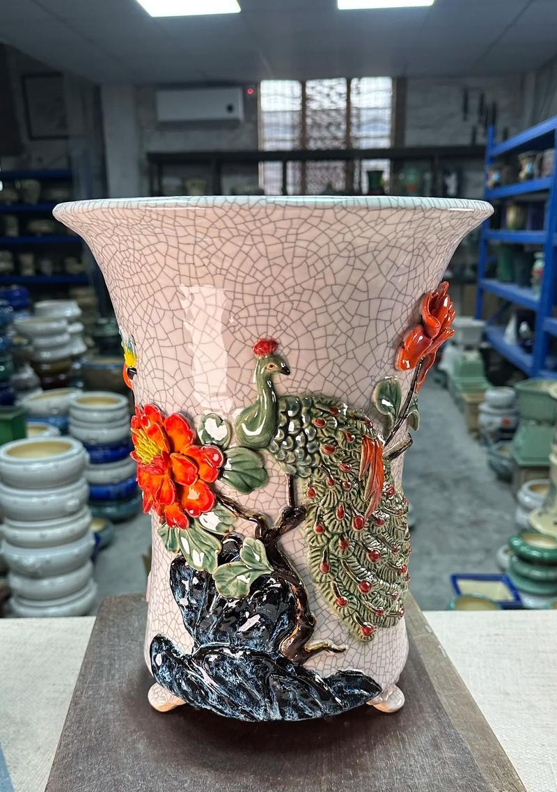 孔雀蓝花的养护技巧（让孔雀蓝花长得更好）
